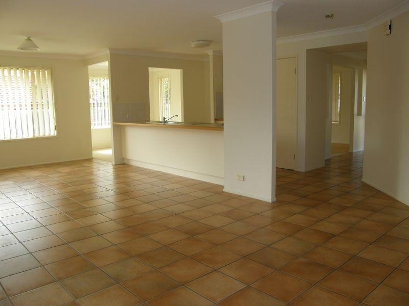 9 Banstead Street, Birkdale QLD 4159