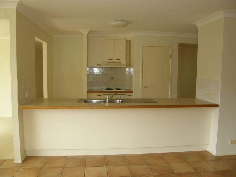 9 Banstead Street, Birkdale QLD 4159