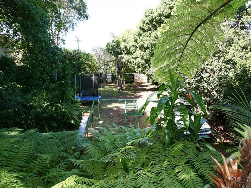 34 Little Shore Street, Cleveland QLD 4163