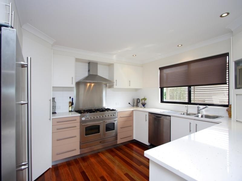 2 George Street, Ormiston QLD 4160