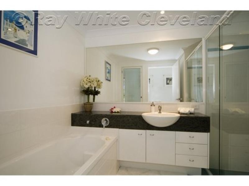 39/20 The Anchorage, Masthead Drive, Raby Bay QLD 4163