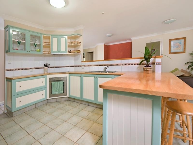 21 Leonard Street, Wellington Point QLD 4160