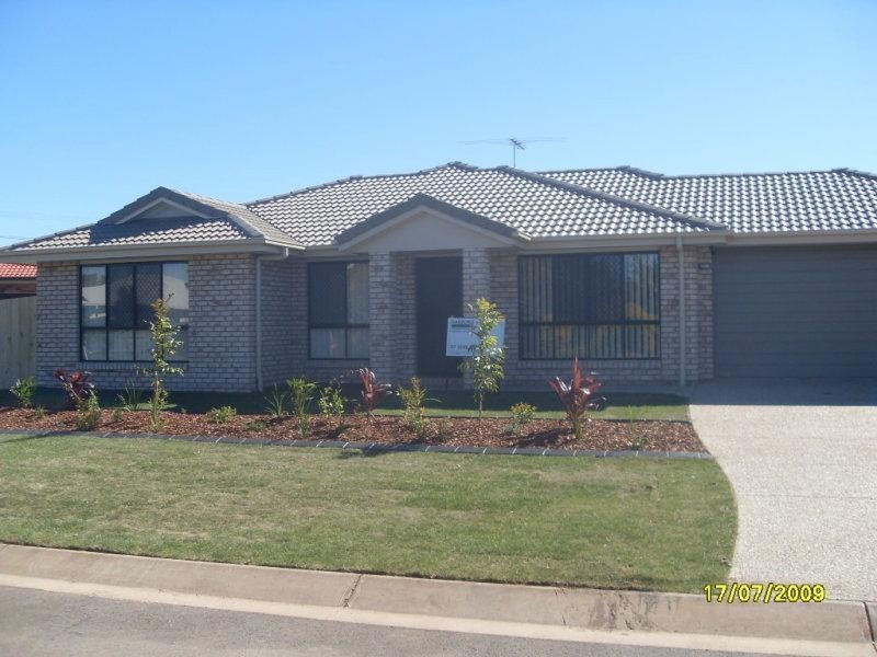 18 KIMBOLTON Drive, Redland Bay QLD 4165