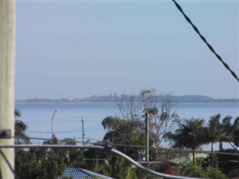 14 Claremont Street, Birkdale QLD 4159