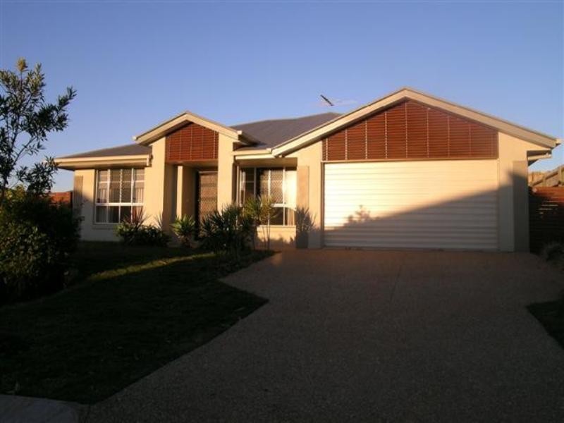 1 PARKLANE Road, Victoria Point QLD 4165