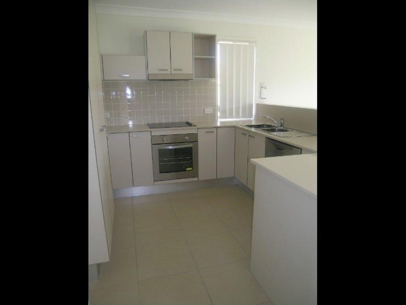 6 Cole Street, Redland Bay QLD 4165