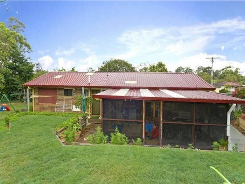 3 Emu Street, Birkdale QLD 4159