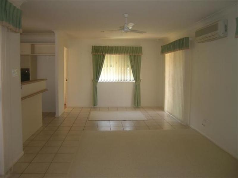 5 Buckler Court, Redland Bay QLD 4165