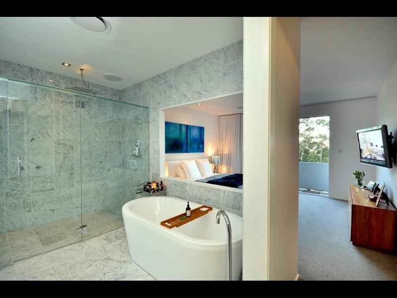 575 Royal Esplanade, Manly QLD 4179