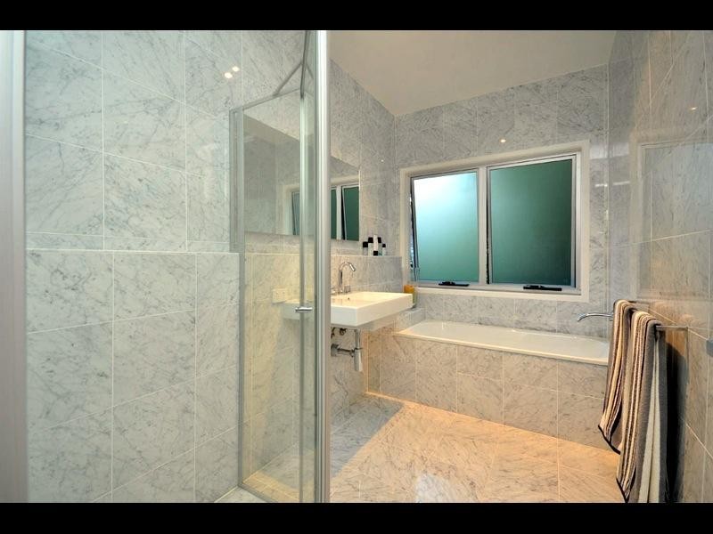 575 Royal Esplanade, Manly QLD 4179