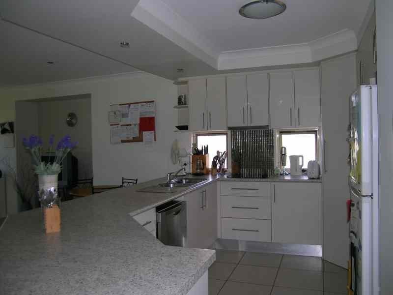 10 STRATUS Street, Birkdale QLD 4159