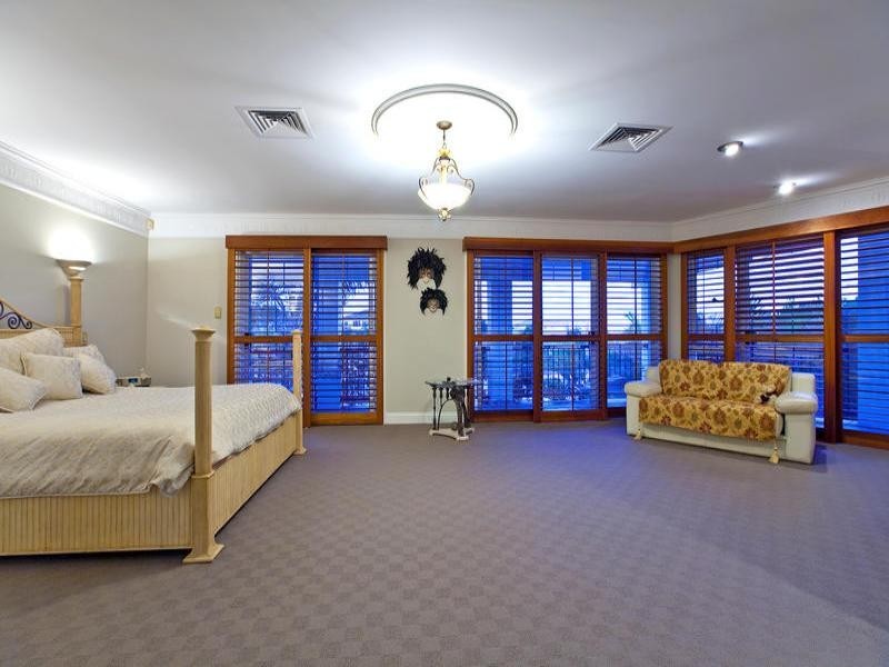 25 Voyagers Court, Raby Bay QLD 4163