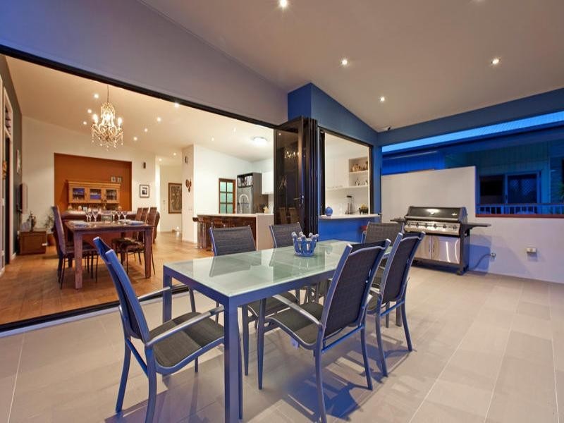 229 Gordon Parade, Manly QLD 4179