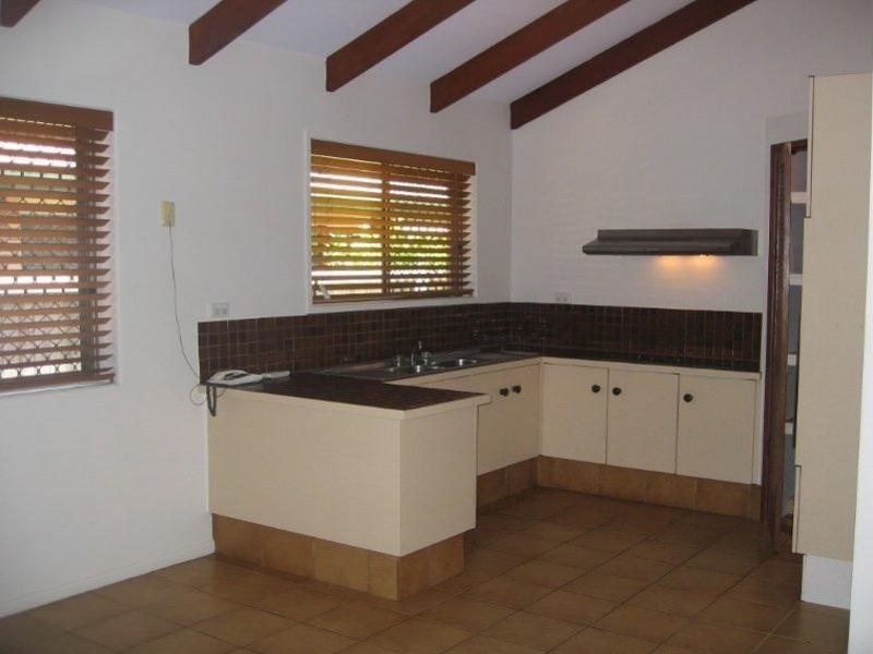 37 Mcleod Street, Cleveland QLD 4163