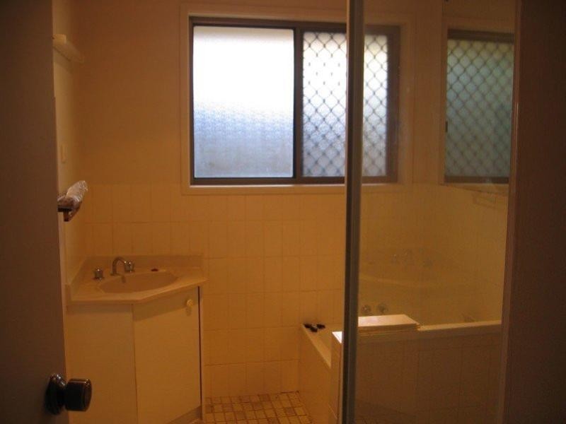 37 Mcleod Street, Cleveland QLD 4163