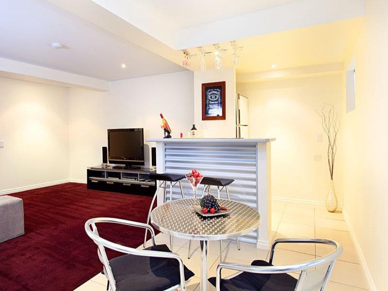 10 White Street, Victoria Point QLD 4165