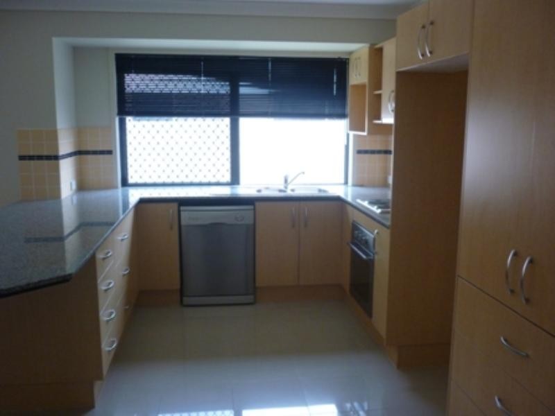 4/161 Colburn Avenue, Victoria Point QLD 4165