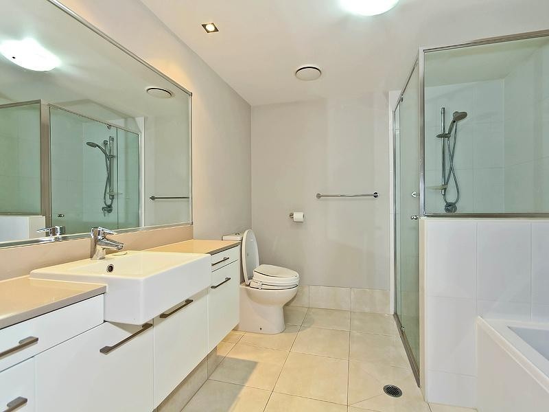 1/141 Shore Street West, Cleveland QLD 4163