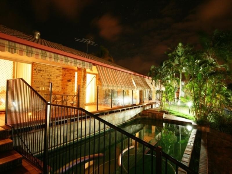 11 Captains Court, Raby Bay QLD 4163