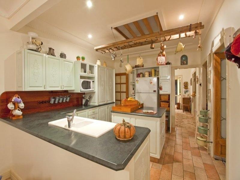 101 Passage Street, Cleveland QLD 4163