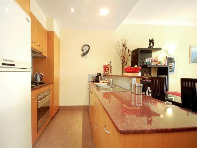 21/2 Masthead Drive, Raby Bay QLD 4163