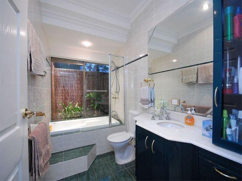 17 Azalea Street, Redland Bay QLD 4165