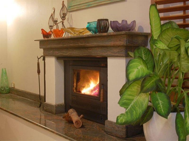 17 Azalea Street, Redland Bay QLD 4165