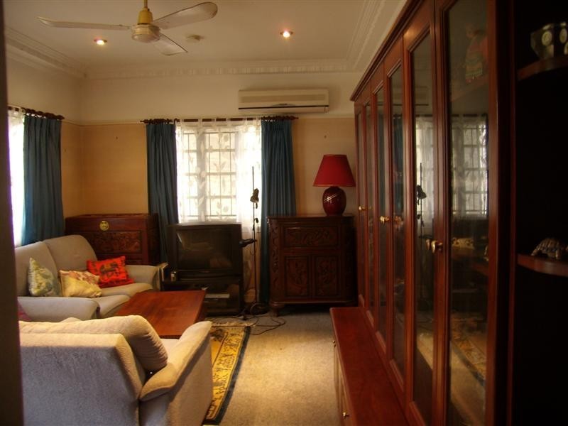 43 Stimpson Street, Fairfield QLD 4103