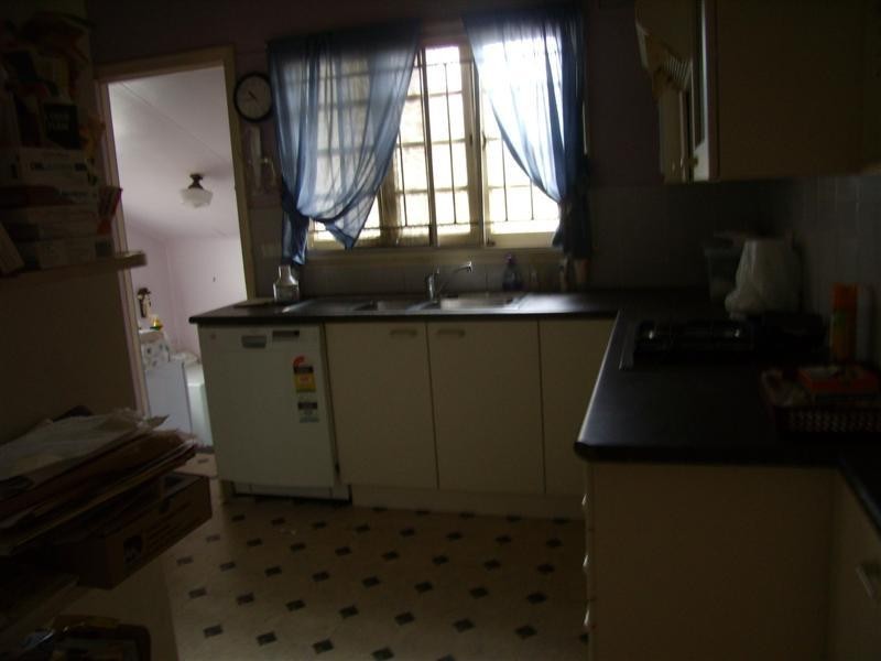 43 Stimpson Street, Fairfield QLD 4103