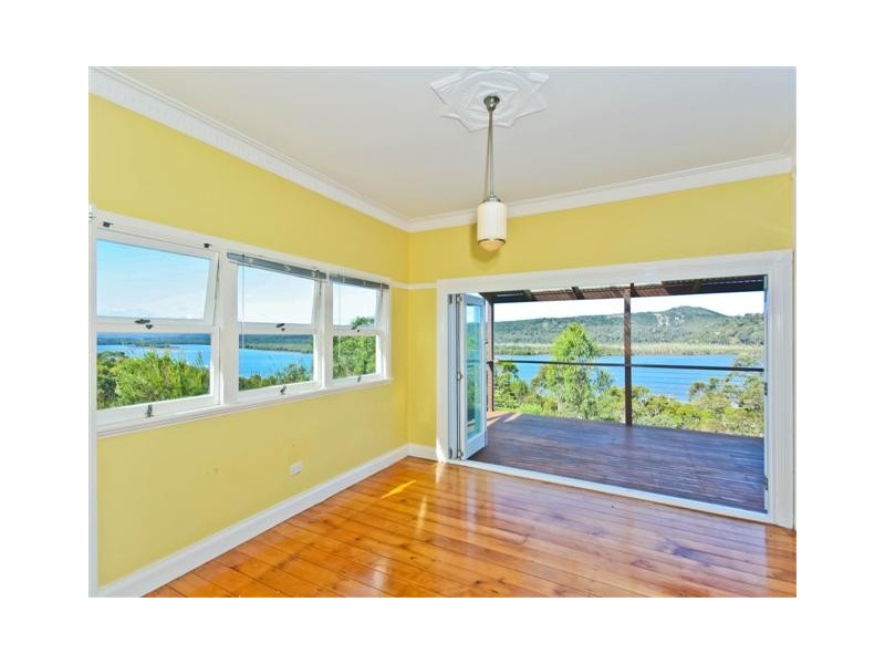 38 Leichhardt Terrace, Russell Island QLD 4184