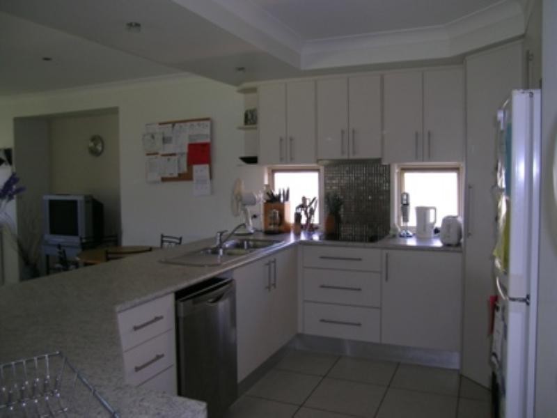 10 Stratus Street, Birkdale QLD 4159