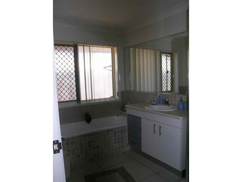 10 Stratus Street, Birkdale QLD 4159