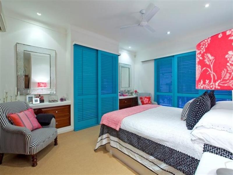 33 Raby Bay Boulevard, Raby Bay QLD 4163