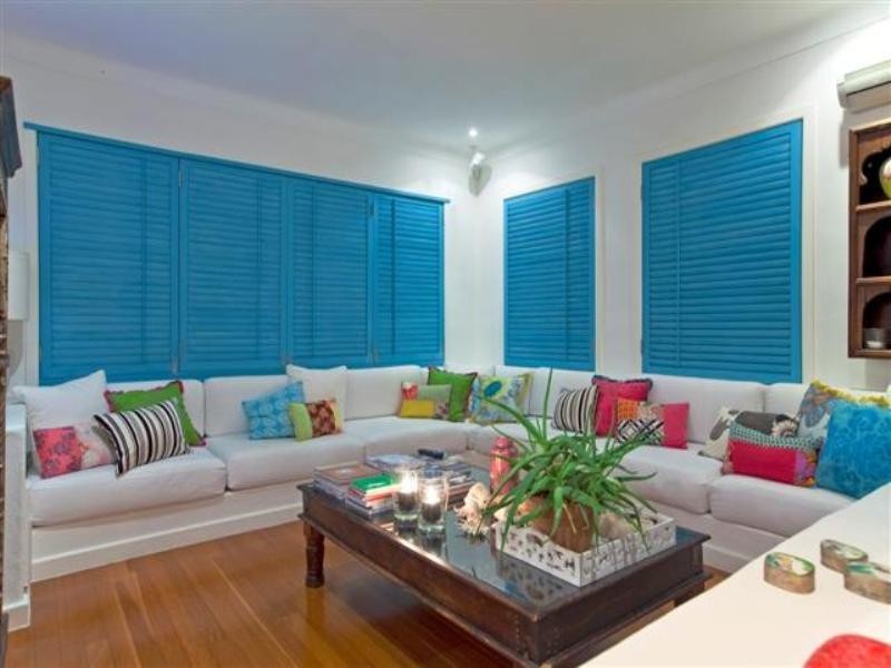 33 Raby Bay Boulevard, Raby Bay QLD 4163