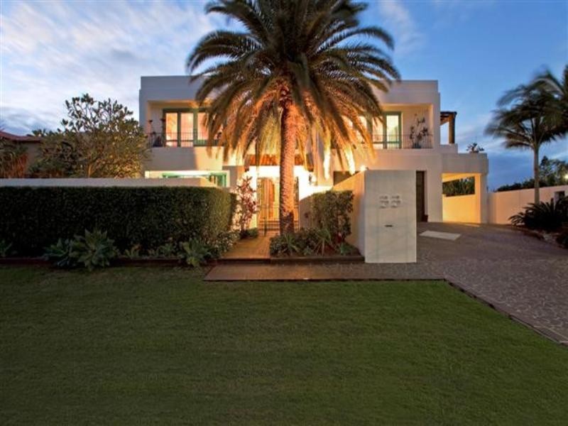33 Raby Bay Boulevard, Raby Bay QLD 4163