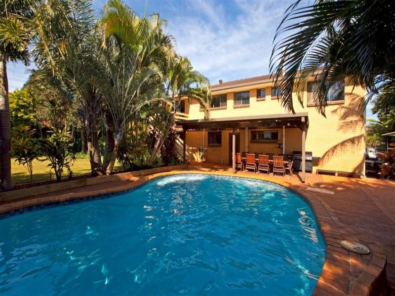 5 Manly Street, Birkdale QLD 4159