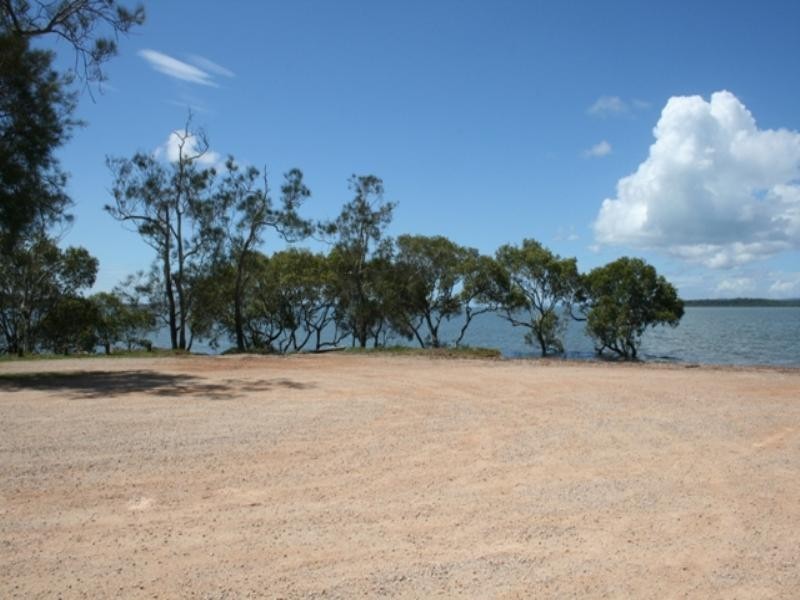 8 Newcomb Court, Redland Bay QLD 4165