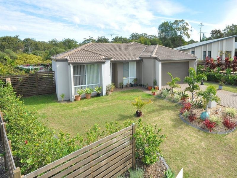 31 Aqua Crescent, Redland Bay QLD 4165