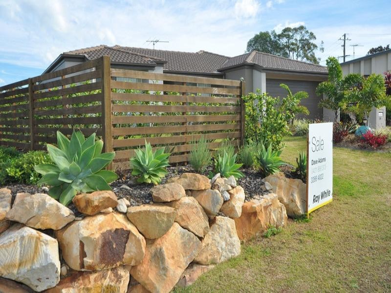 31 Aqua Crescent, Redland Bay QLD 4165