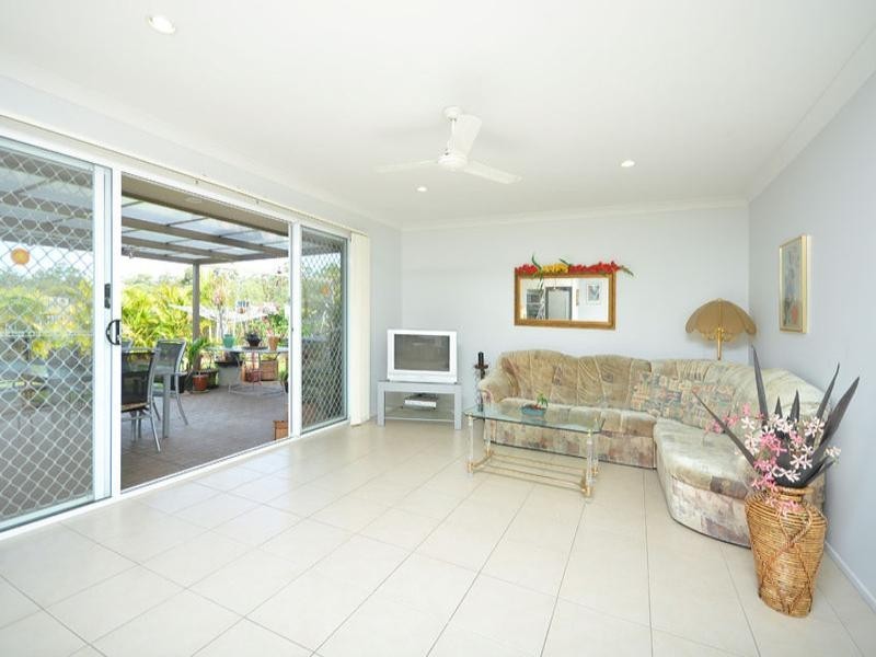 31 Aqua Crescent, Redland Bay QLD 4165
