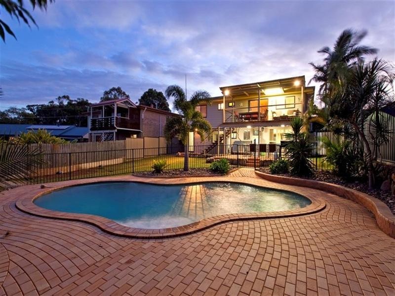 16 Sylvania Street, Wellington Point QLD 4160