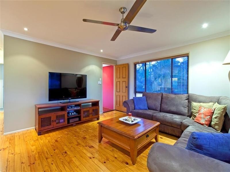 16 Sylvania Street, Wellington Point QLD 4160