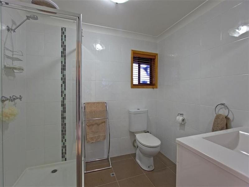 16 Sylvania Street, Wellington Point QLD 4160