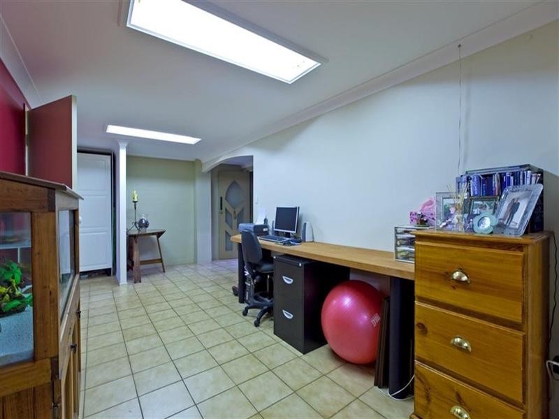 16 Sylvania Street, Wellington Point QLD 4160