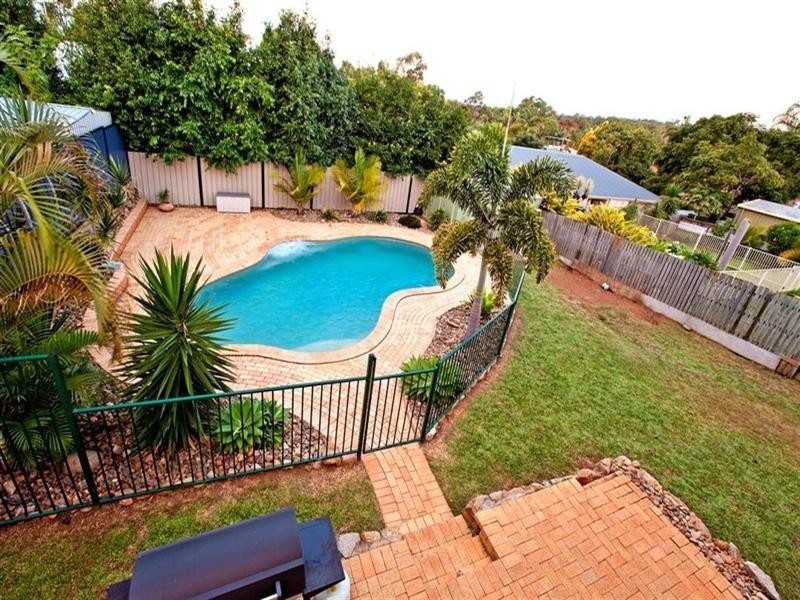 16 Sylvania Street, Wellington Point QLD 4160