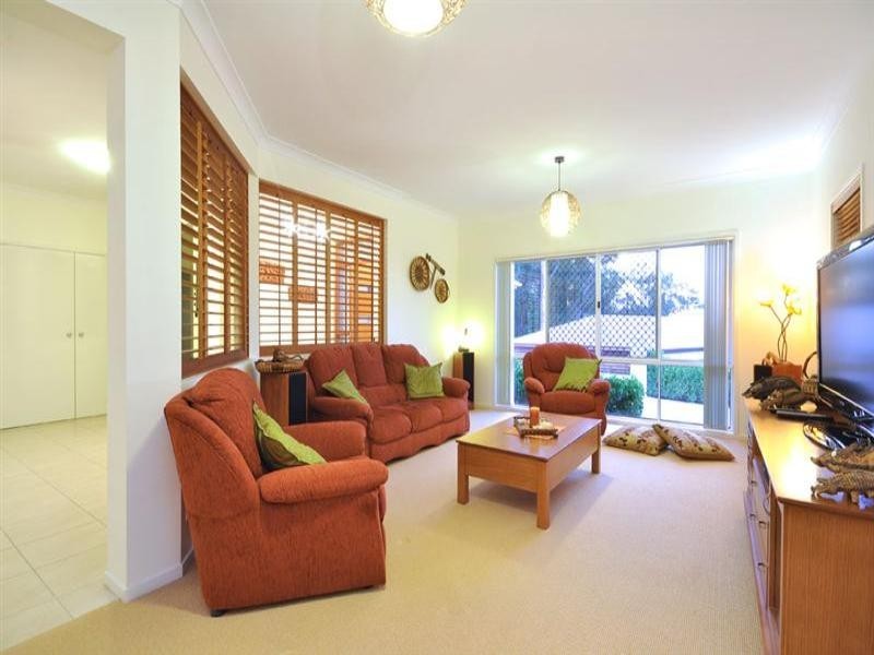 18 Riseborough Terrace, Cleveland QLD 4163