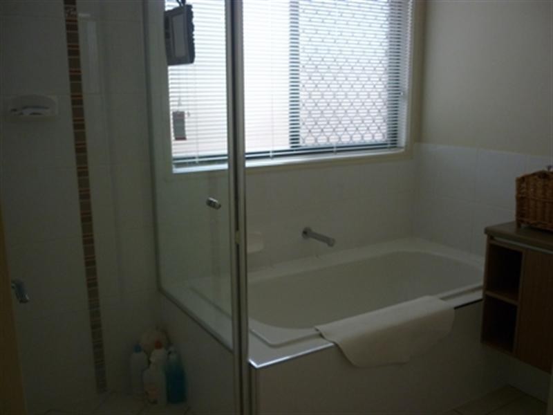 31 Parklane Road, Victoria Point QLD 4165