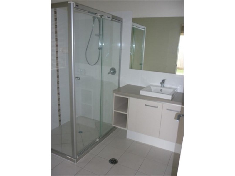 17 Torello Crescent, Victoria Point QLD 4165