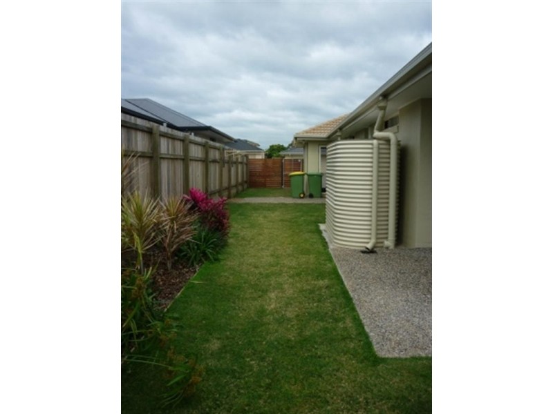 17 Torello Crescent, Victoria Point QLD 4165