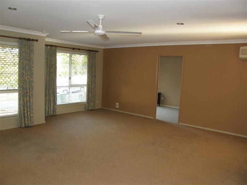 1 Gleneagles Court, Redland Bay QLD 4165